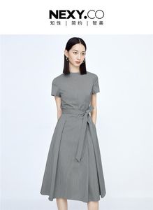 NEXY.CO/奈蔻新品首发千鸟格格子高级感短袖连衣裙2024夏新款