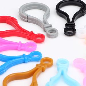 彩色塑料匙扣 玩具配件 塑料挂件挂钩 塑料灯泡扣 葫芦钥