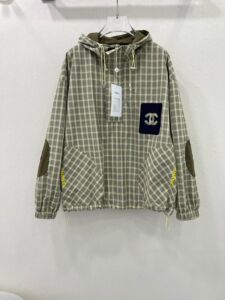chanel/香奈儿 24新款连帽套头上衣宽松休闲冲峰衣外套男女同款