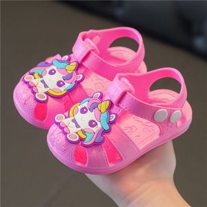 宝宝尿不湿凉鞋0-3岁1夏季男儿童包头塑料防滑女婴幼儿软底学步潮