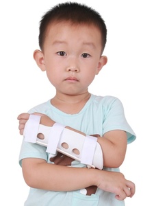 幼儿童手臂骨折固定前臂手腕桡尺骨胳膊扭伤支具代替石膏护具夹板