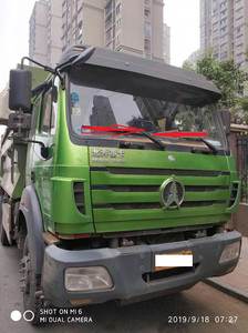 北奔重卡渣土车绿色2538拉土方自卸车雨刷器胶条大货车专用雨刮片