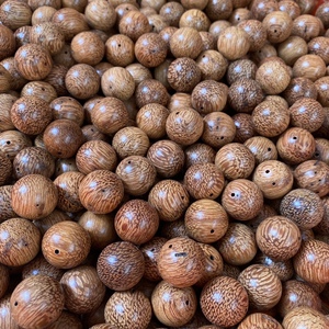 印尼沉香木 玫瑰木2.0散珠 瑕疵处理珠 全部6.2斤虫眼