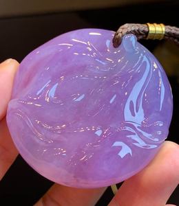 老坑起光翡翠挂件