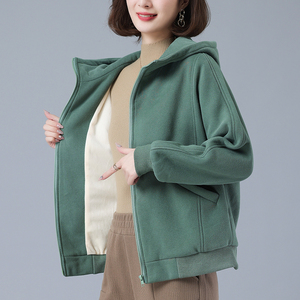 加绒卫衣外套女防风高领2021冬季新宽松休闲大码加厚保暖开衫上衣