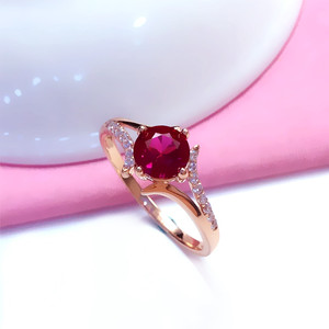 太太珠宝纯俄罗斯新款585女秀气红宝石紫金戒指18k彩金送妈妈礼物