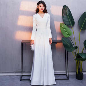 白色晚礼服女2018新款宴会优雅