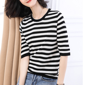 黑色t恤女宽松中袖短款
