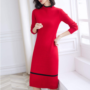 中国红色毛衣女装秋冬打底衫中长款过膝本命年时尚连衣裙新年衣服