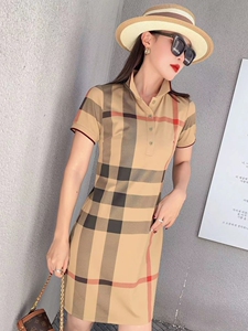 巴宝莉纯色女装22夏季新款修身显瘦气质polo领英伦经典格子连衣裙