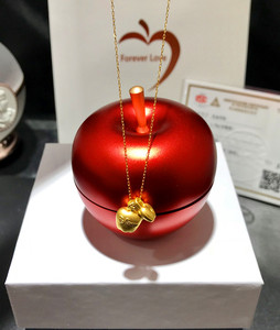 迪士尼黄金小苹果项链足金吊坠18k金链情人节生日礼物平安夜苹果