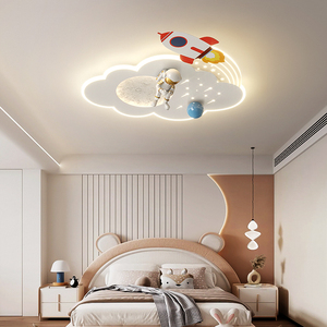 儿童房间云朵LED吸顶灯简约现代创意宇航员星球火箭儿童房卧室灯