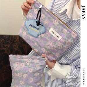 日本2024新款紫葡萄小众高级感化妆包便携护肤品收纳包外出洗漱包