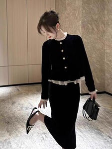 欧洲站女装秋冬2023新款赫本风黑色套装长袖金丝绒连衣裙假两件套