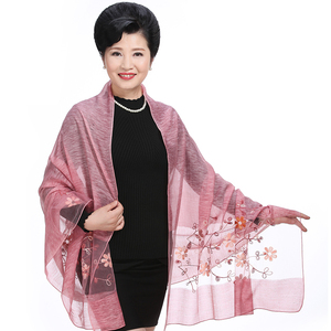 中老年绣花围巾女春秋冬季老人长款百搭丝巾奶奶中年妈妈老人纱巾