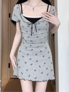 假两件灰色蝴蝶印花连衣裙子女夏季韩系蕾丝花边修身收腰包臀短裙