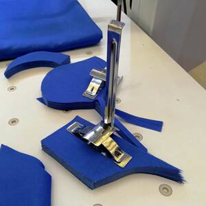 00同款货源tb602041222淘宝服装全自动电脑裁床多层裁剪机布料