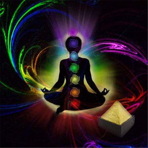 热销东南亚风水金字塔摆件 能量金字塔 深海矿石金字塔