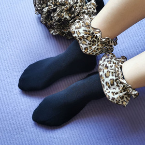 袜子女荷叶边软妹豹纹花边短袜纯棉韩国可爱中筒日系春秋薄配短裙