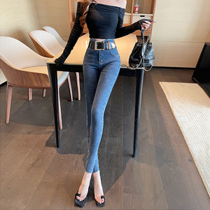 高腰牛仔裤女2022年新款韩版紧身弹力蓝色加绒配腰带小脚裤女裤子