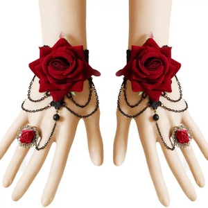 日韩新款复古时尚万圣节蕾丝红玫瑰手链戒指一体腕带新娘饰品