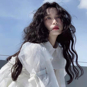 中分刘海玉米烫