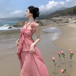 别致粉色立体花朵度假风仙女裙露背玫瑰吊带裙海边度假沙滩连衣裙