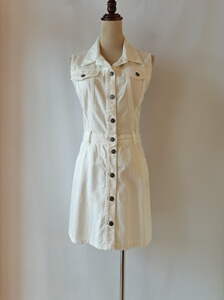 现货意大利品牌vicolo 新品白色无袖单排扣牛仔连身短裙 夏季女装