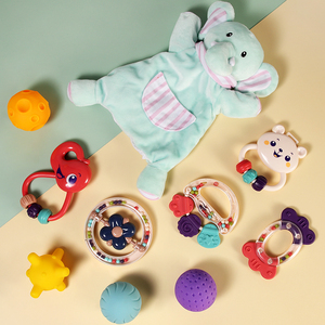 手摇铃婴儿玩具可啃咬宝宝牙胶3个月新生儿玩偶安抚礼盒水煮抓握