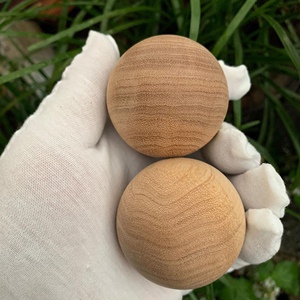 越南奶香木手球实木保健球尺寸5cm健身球木质文玩手转球送礼盒