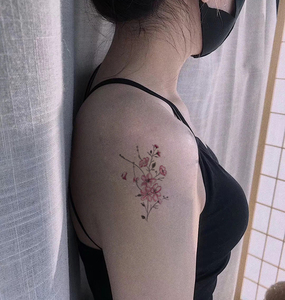 000人付款淘宝纹身贴防水女持久韩国仿真花儿梅花网红款ins风锁骨性感