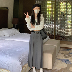 高腰a字半身裙女休闲春秋高级灰色百褶裙搭配上衣显瘦遮胯中长款