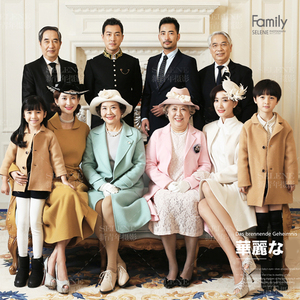 大连新青年全家福亲子摄影个性温馨时尚创意定制七人艺术照