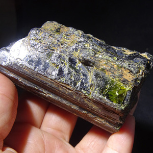 千蕊天然墨绿碧玺原石摆件电气石原矿把玩矿标托玛琳实物任你选