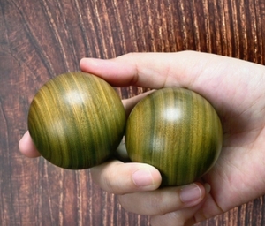 绿檀手球保健按摩球40、45、50、60mm名贵硬木手球南美洲玉檀香