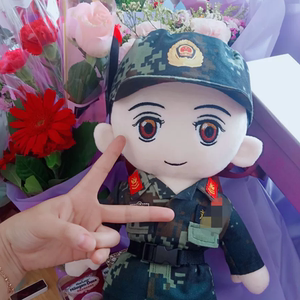 军人公仔迷彩布娃娃小孩送兵哥哥玩偶军嫂女孩生日礼物小兵军恋
