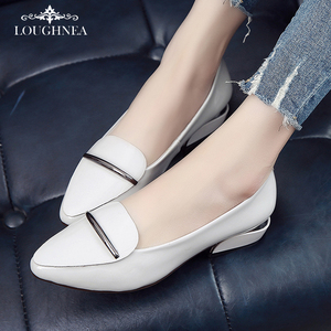 女士大码白色皮鞋真皮