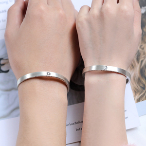 999足银情侣手镯男女一对纯银简约复古小众设计感异地纪念日礼物