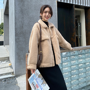 羊羔毛外套女小个子2021秋冬新款韩版宽松加厚短款皮毛一体羊羔绒