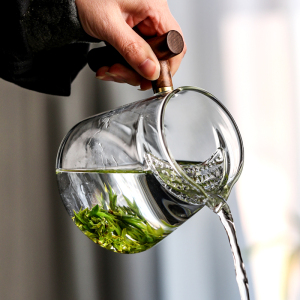 月牙过滤公道杯茶漏一体玻璃绿茶泡茶器大容量分茶壶带茶滤网公杯