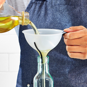 oxo奥秀多用漏斗家用塑料分液倒油厨房过滤残渣圆形大小口径3件套