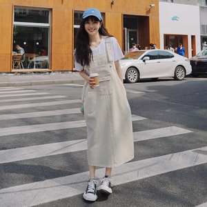 chic韩版宽松米白色休闲背带裙女薄款2022夏季新款洋气减龄吊带裙
