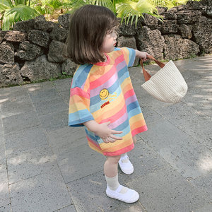 女童夏季宽松T恤韩版儿童长款条纹休闲裙时尚女宝宝彩虹短袖上衣