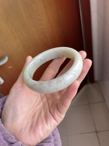 天然和田玉野牛沟料桂花糕正装手镯60圈口