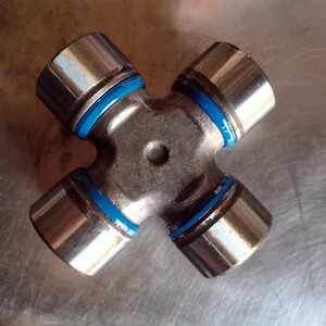 万向节十字轴承传动