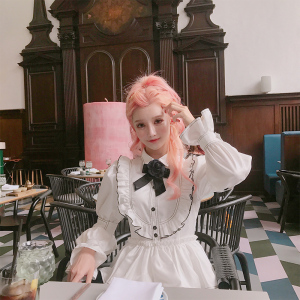 龙心少女黑色裙