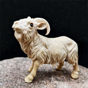 小叶黄杨木雕小山羊摆件实木头雕刻手把件木质家居装饰创意工艺品