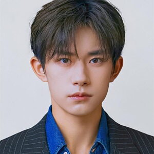 易烊千玺同款假发男韩版帅气中分刘海男士短直发自然逼真全头套式