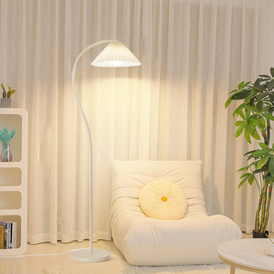 奶油风落地灯ins北欧创意百褶布艺装饰灯客厅沙发卧室床头氛围灯