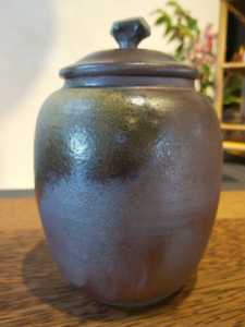 台湾陶芸家 王文玉 柴烧手工茶叶罐